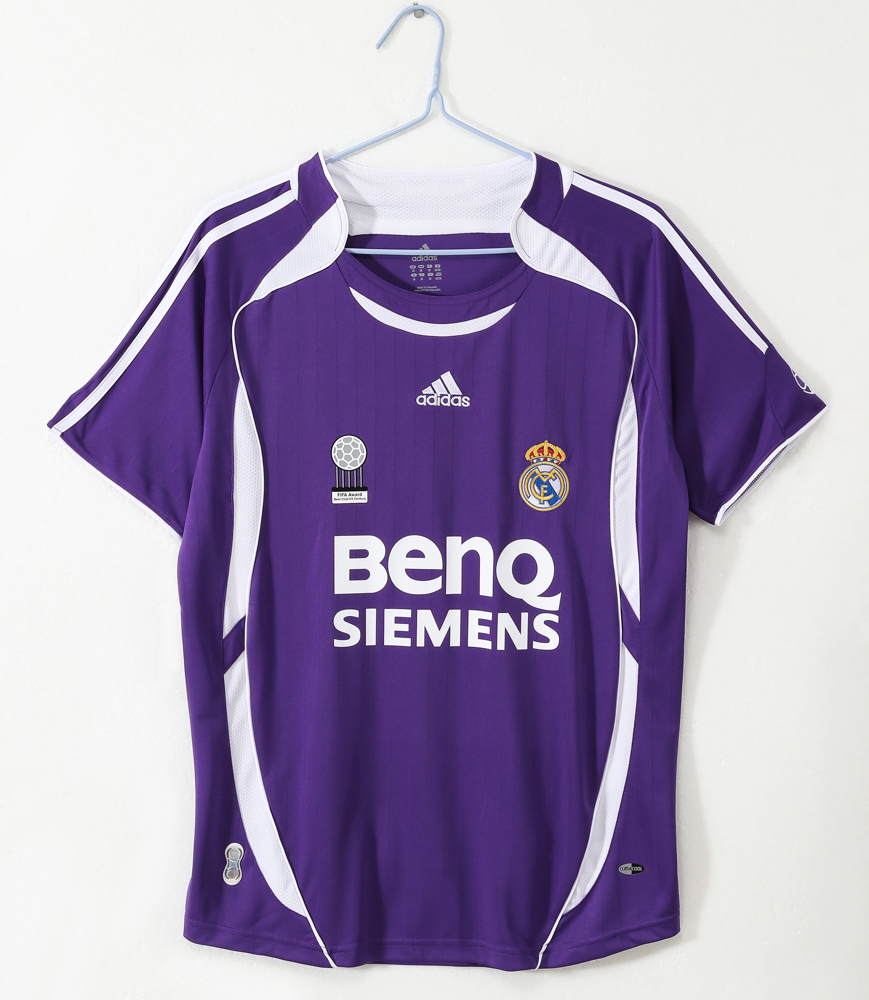 MAILLOT RETRO REAL MADRID EXTERIEUR 2006/2007