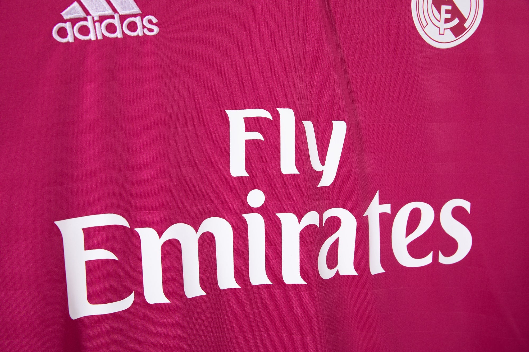 MAILLOT RETRO REAL MADRID EXTERIEUR 2014/2015