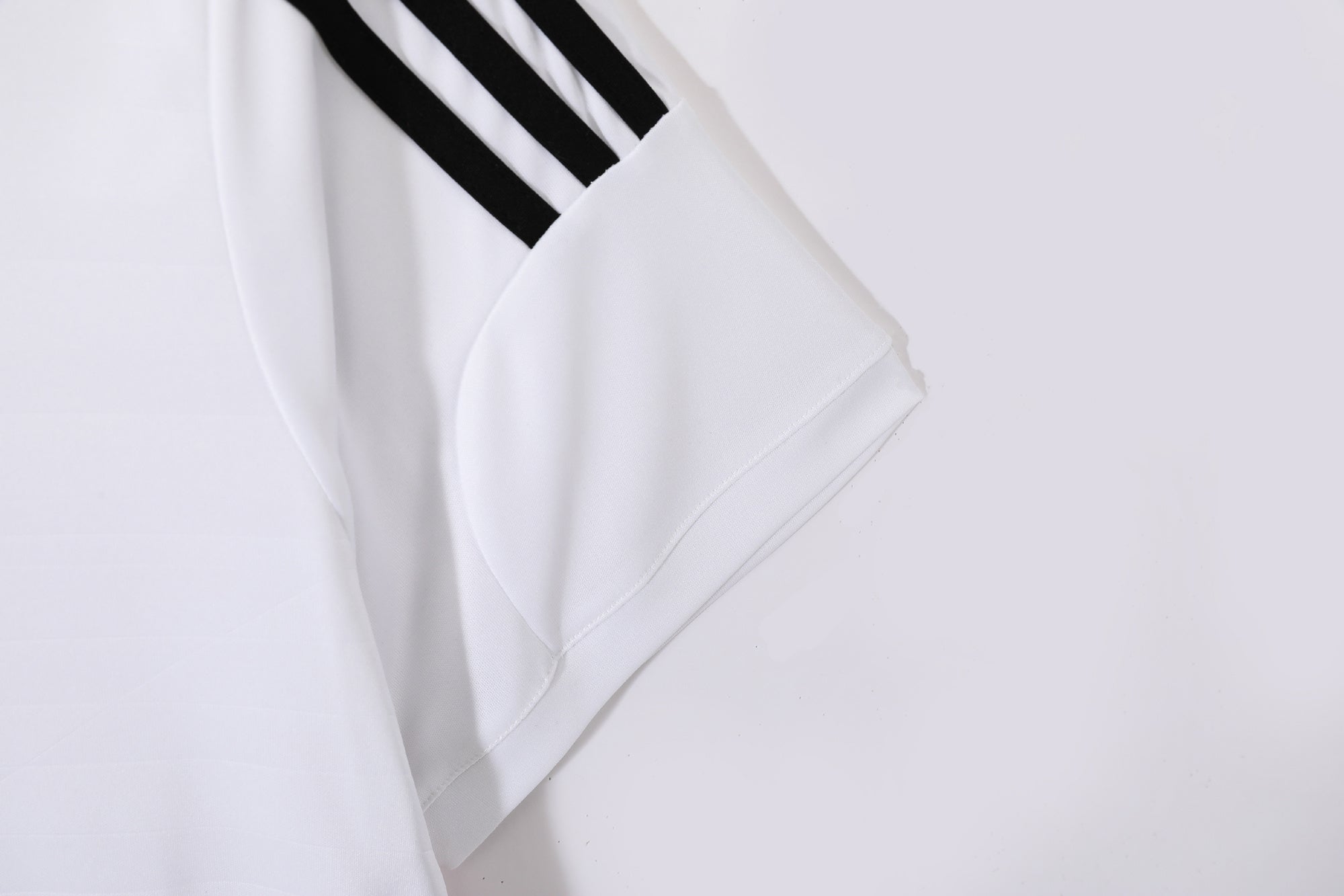 MAILLOT RETRO REAL MADRID DOMICILE 2014/2015