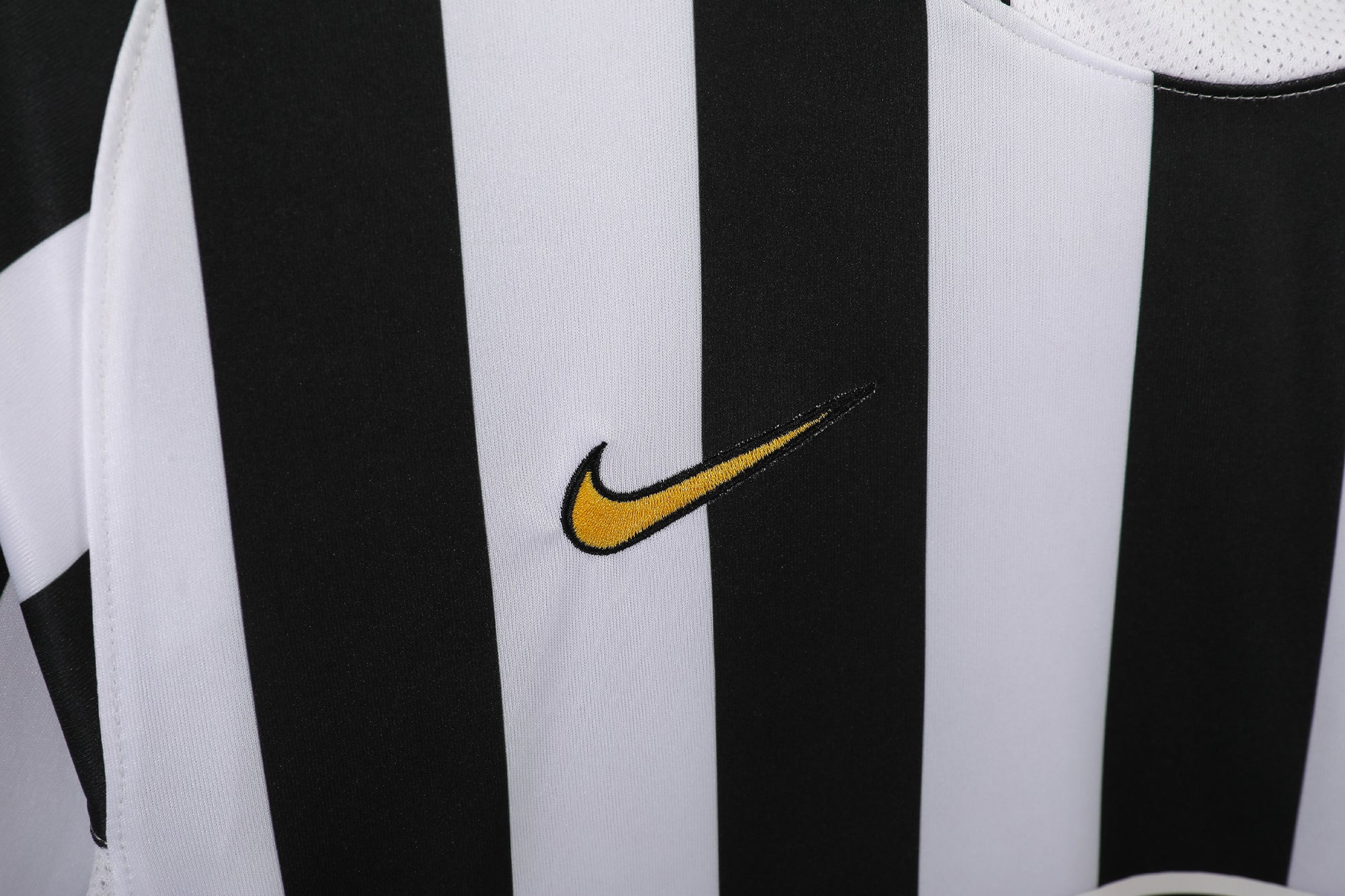 MAILLOT RETRO JUVENTUS DOMICILE 2003/2004