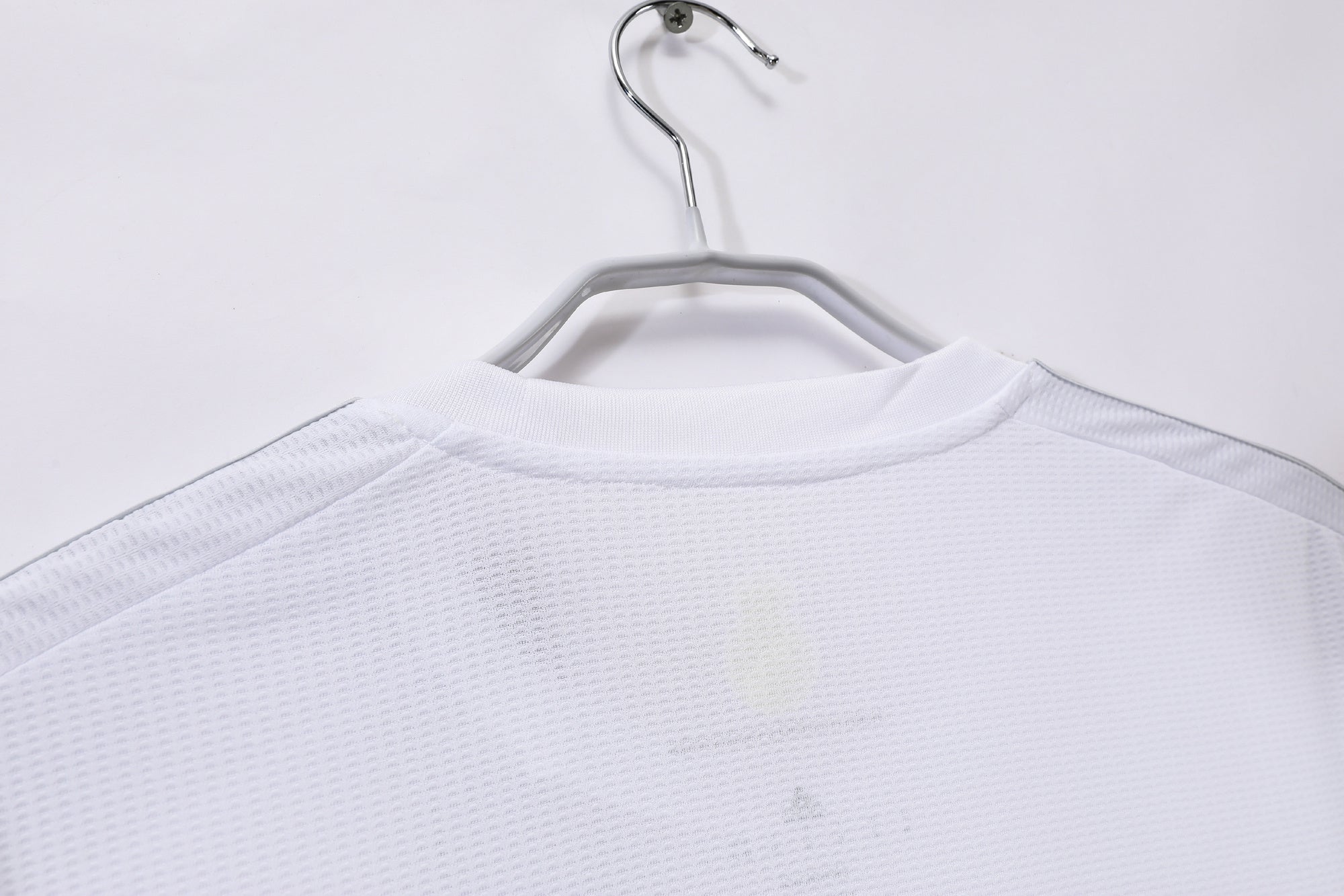 MAILLOT RETRO REAL MADRID DOMICILE 2015/2016
