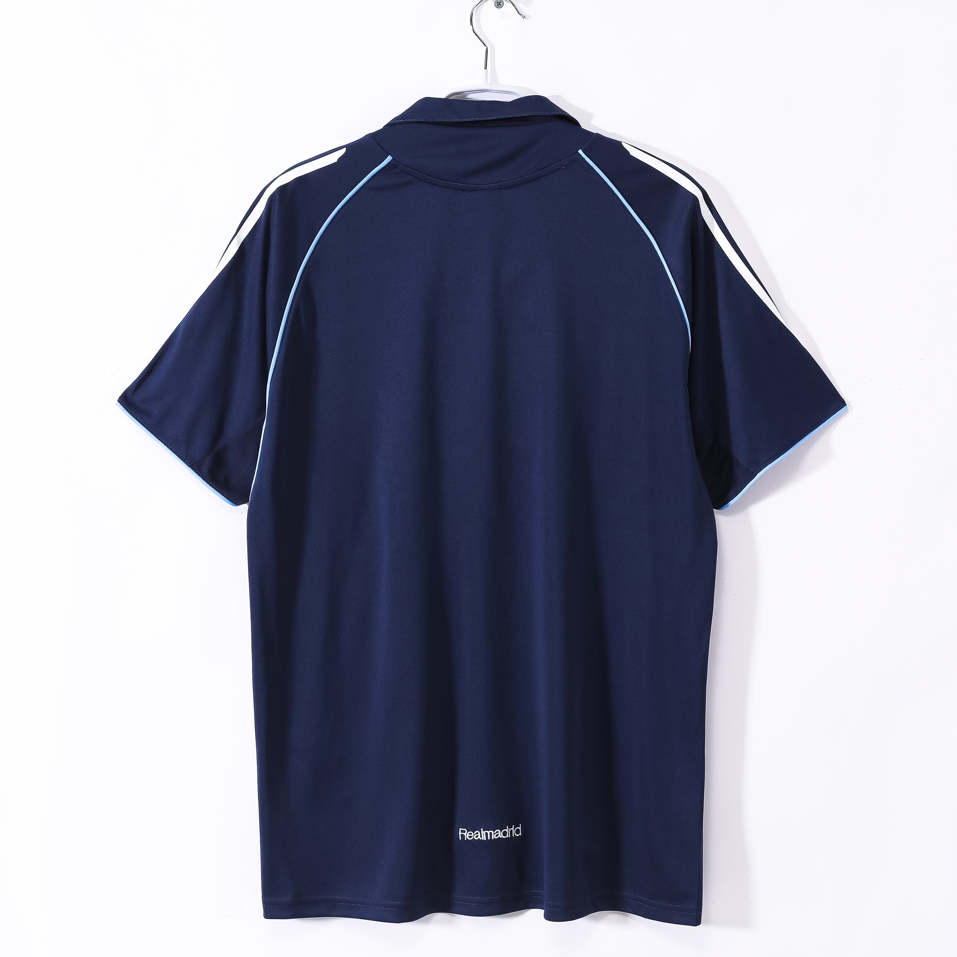 MAILLOT RETRO REAL MADRID EXTERIEUR 2005/2006