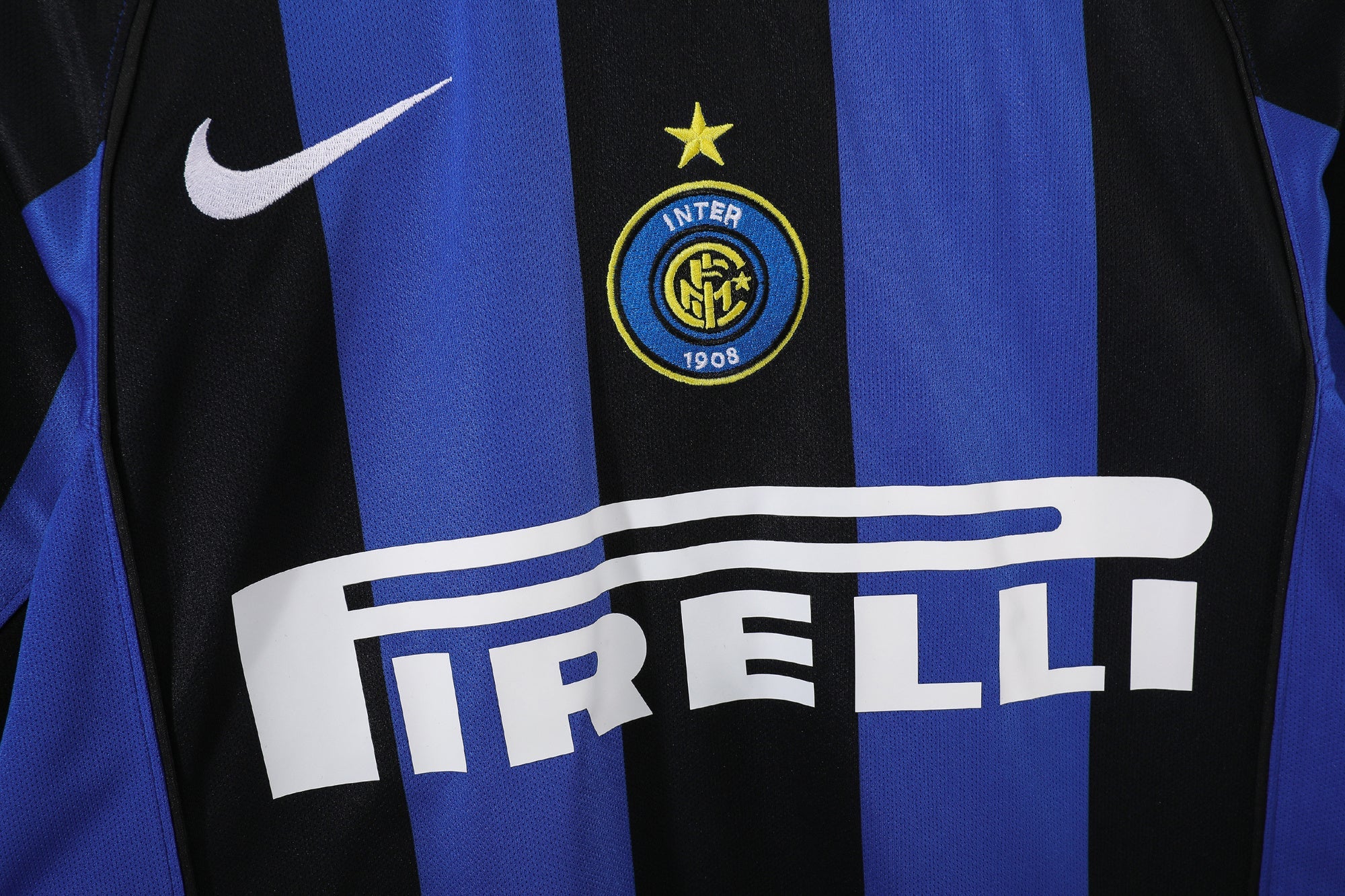 MAILLOT RETRO INTER MILAN DOMICILE 2004/2005