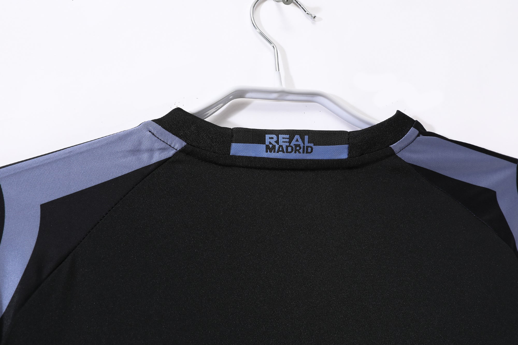 MAILLOT RETRO REAL MADRID THIRD 2016/2017